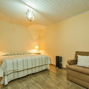 https://chales-nevada.camposdojordaohotels.net